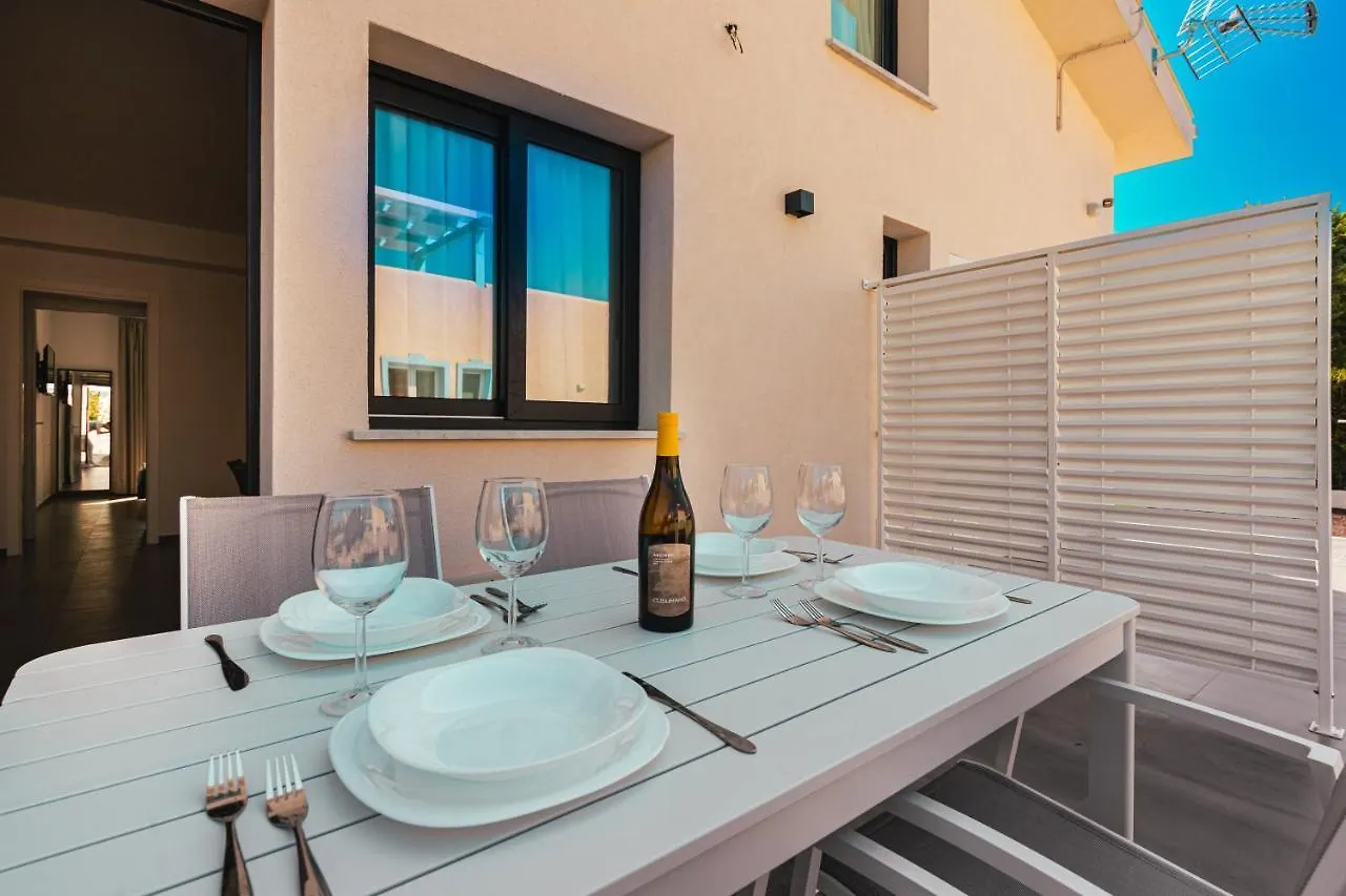 Gelso Bianco Boutique Apartments Campofelice Di Roccella Italia