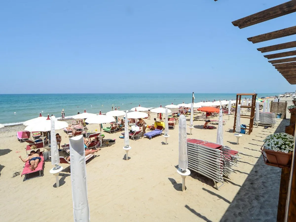 Gelso Bianco Boutique Apartments Campofelice Di Roccella